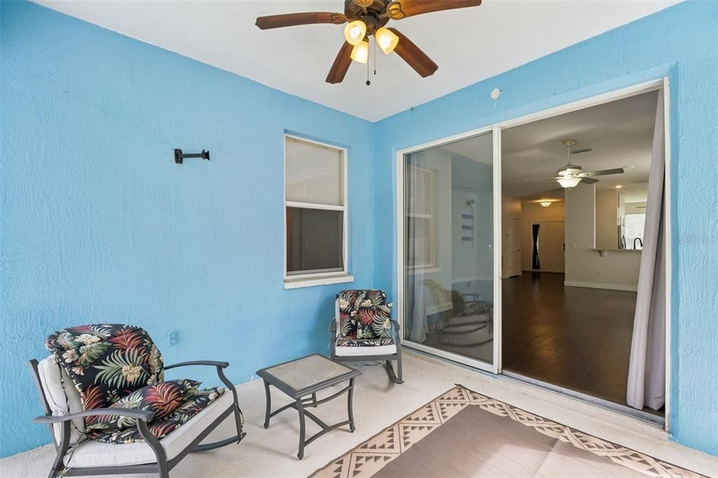 En Venta: $435,000 (3 camas, 2 baños, 1564 Pies cuadrados)