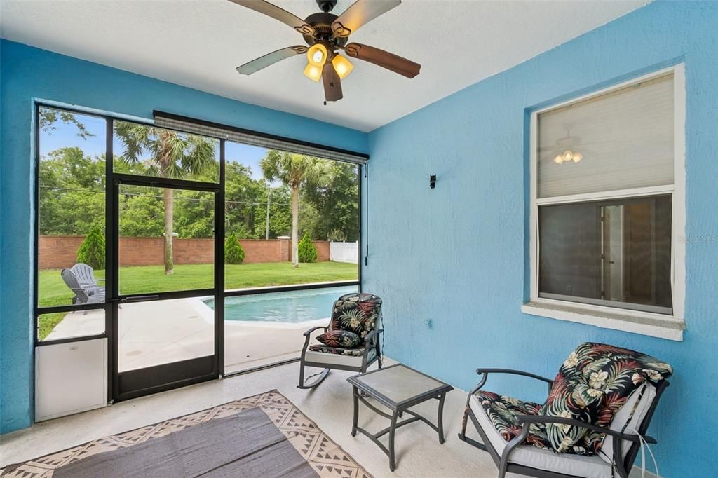 En Venta: $435,000 (3 camas, 2 baños, 1564 Pies cuadrados)
