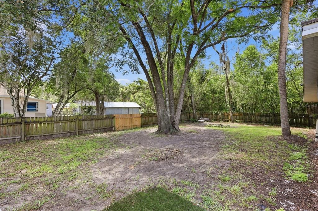 Activo con contrato: $309,900 (3 camas, 2 baños, 1196 Pies cuadrados)