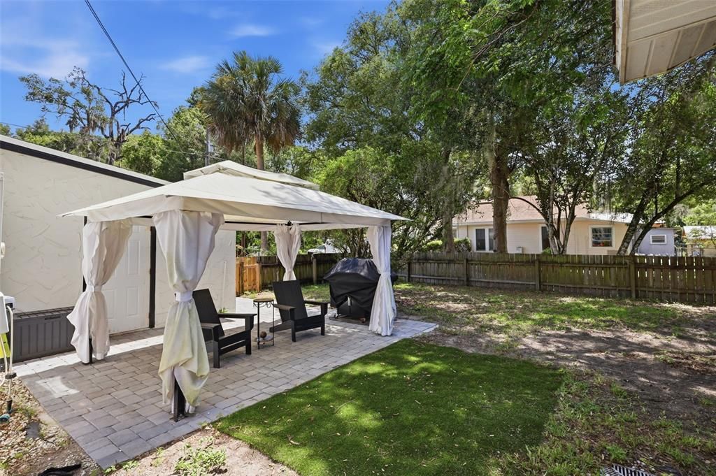 Activo con contrato: $309,900 (3 camas, 2 baños, 1196 Pies cuadrados)
