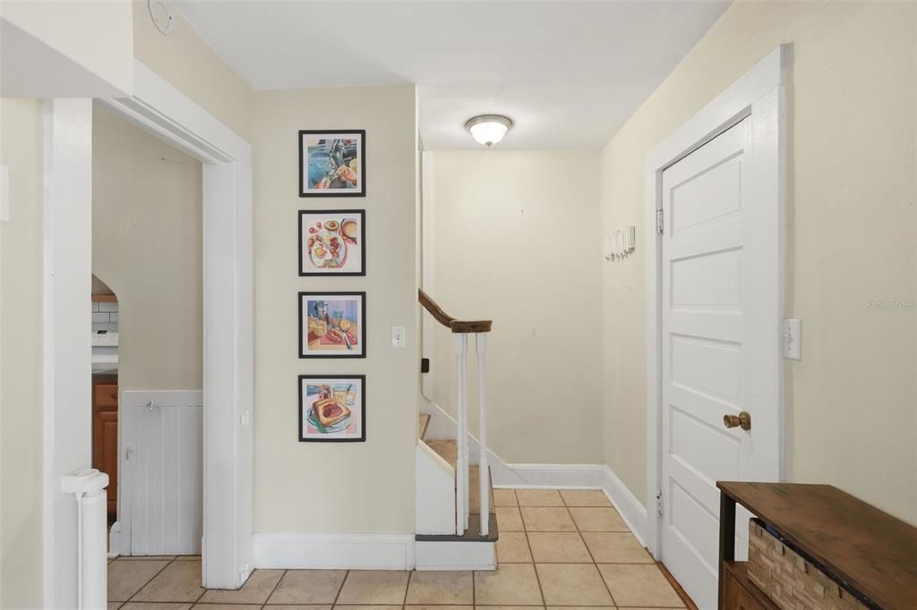 Activo con contrato: $309,900 (3 camas, 2 baños, 1196 Pies cuadrados)