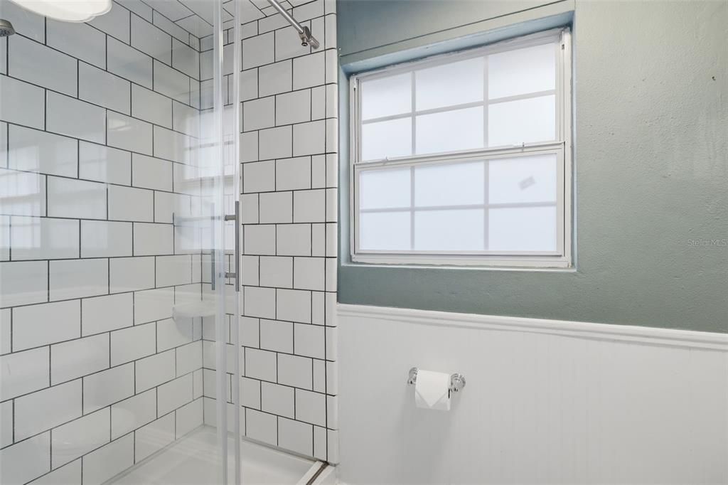 Activo con contrato: $309,900 (3 camas, 2 baños, 1196 Pies cuadrados)