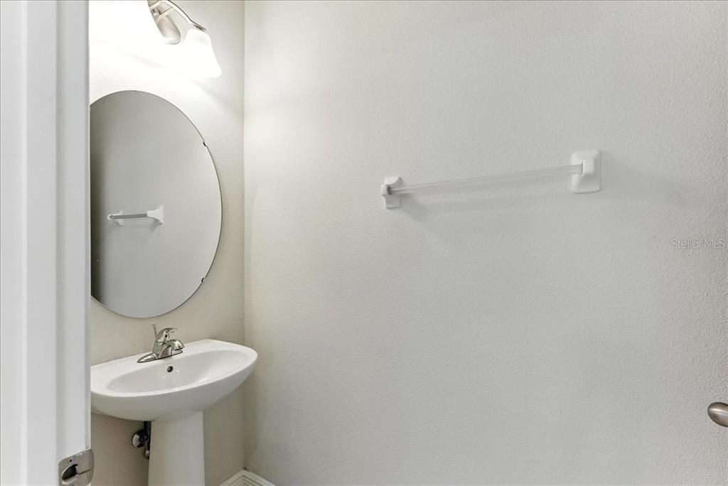 В аренду: $2,495 (3 спален, 2 ванн, 1787 Квадратных фут)