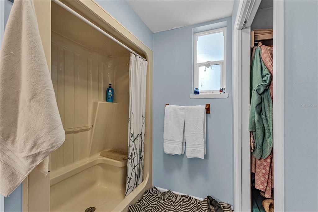 For Sale: $495,000 (3 beds, 3 baths, 2340 Square Feet)