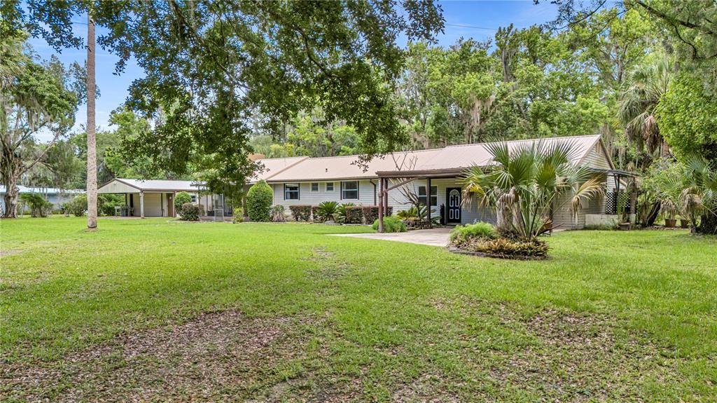 For Sale: $495,000 (3 beds, 3 baths, 2340 Square Feet)