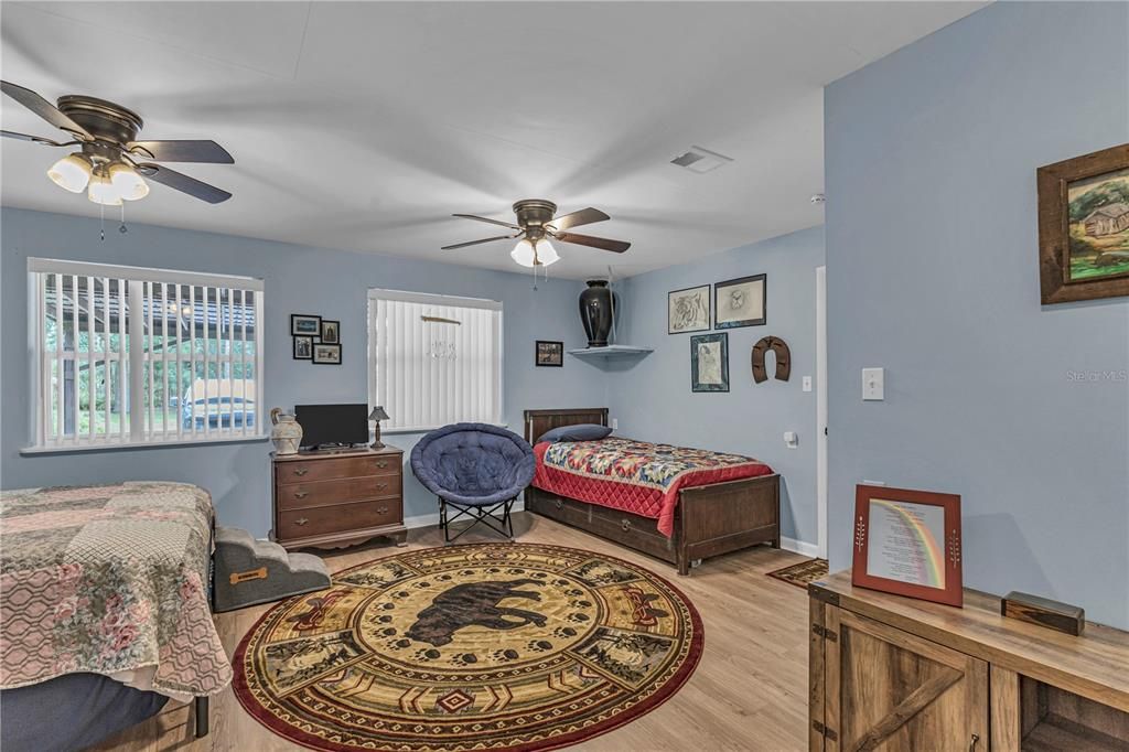 For Sale: $495,000 (3 beds, 3 baths, 2340 Square Feet)