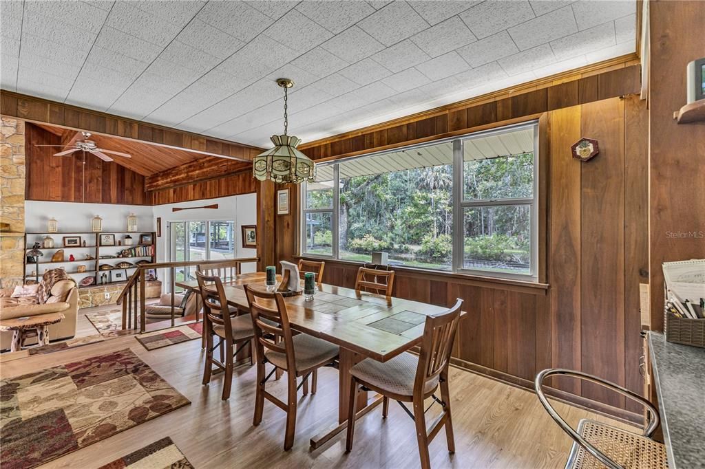For Sale: $495,000 (3 beds, 3 baths, 2340 Square Feet)