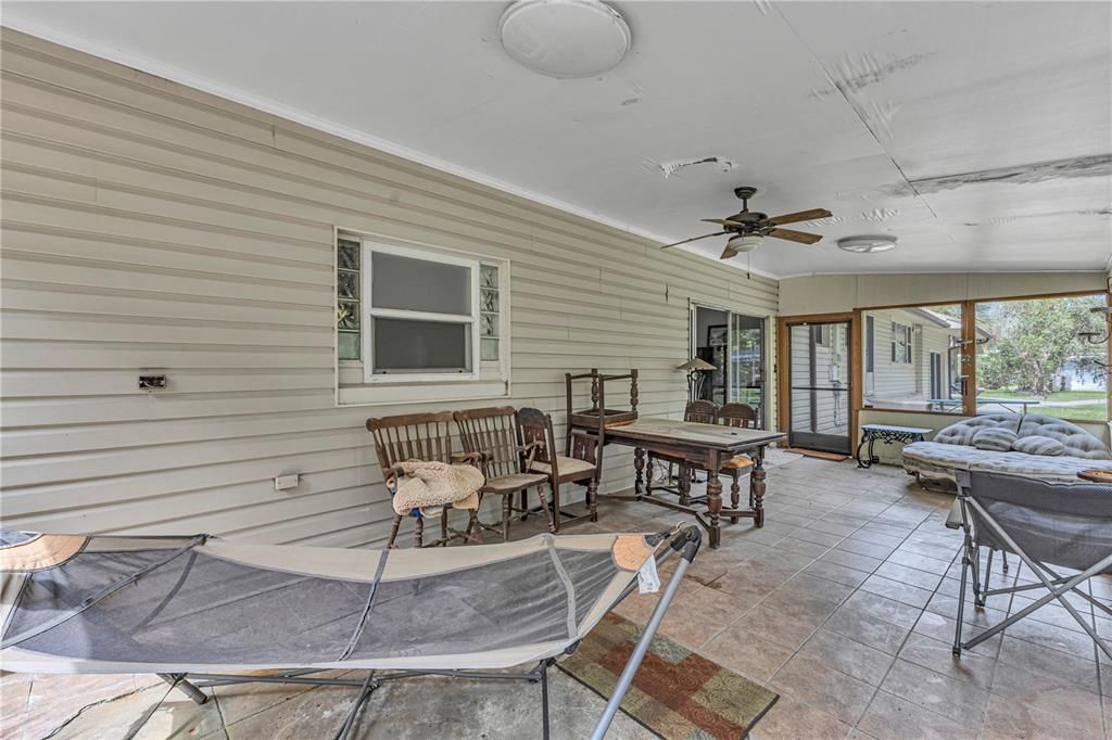 For Sale: $495,000 (3 beds, 3 baths, 2340 Square Feet)