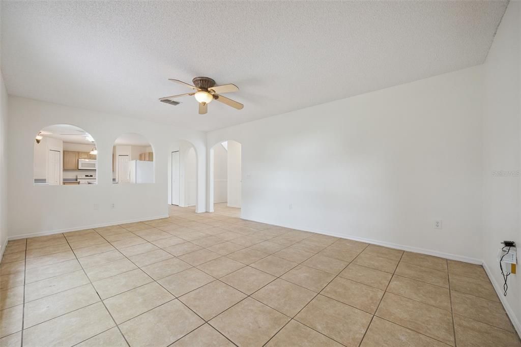 For Sale: $399,900 (4 beds, 2 baths, 2120 Square Feet)