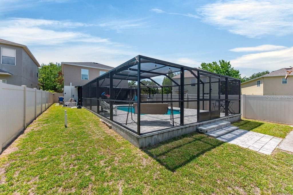 For Sale: $399,999 (3 beds, 2 baths, 1626 Square Feet)