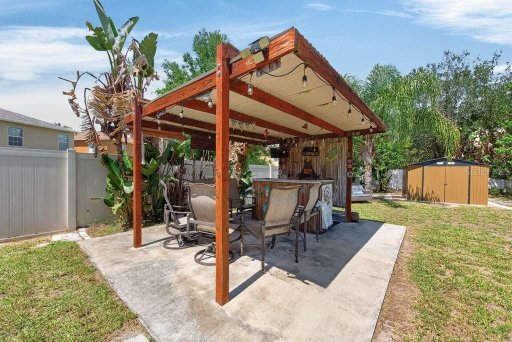For Sale: $399,999 (3 beds, 2 baths, 1626 Square Feet)
