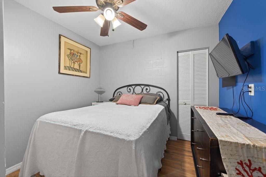 For Sale: $399,999 (3 beds, 2 baths, 1626 Square Feet)
