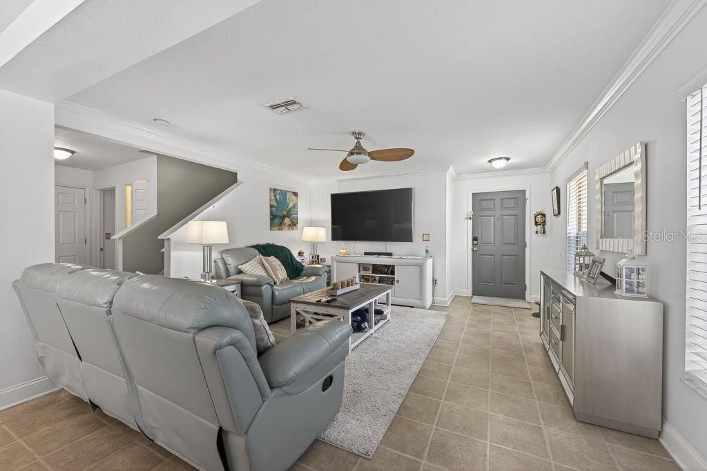 For Sale: $399,999 (3 beds, 2 baths, 1626 Square Feet)
