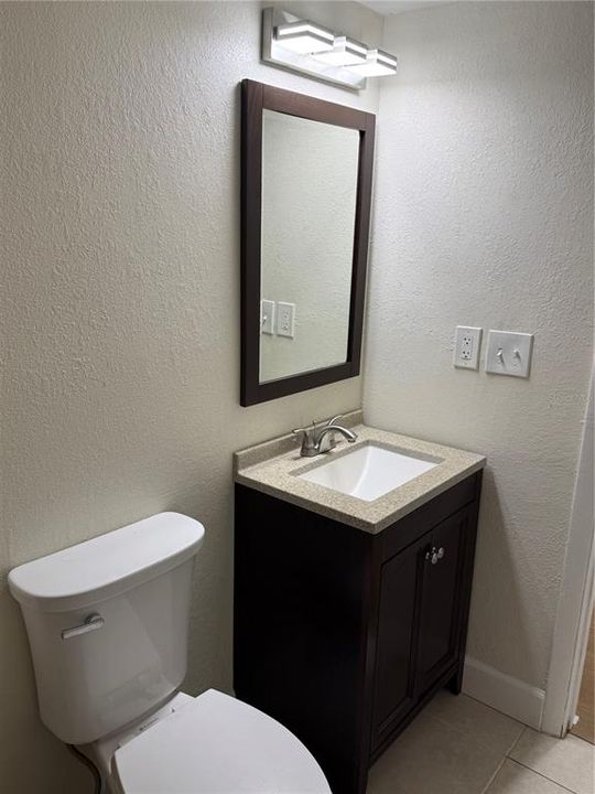 For Sale: $159,000 (2 beds, 2 baths, 1034 Square Feet)