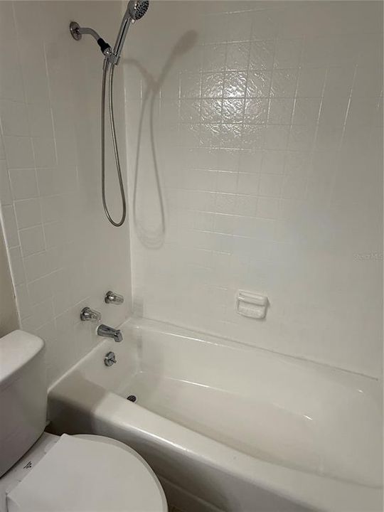For Sale: $159,000 (2 beds, 2 baths, 1034 Square Feet)