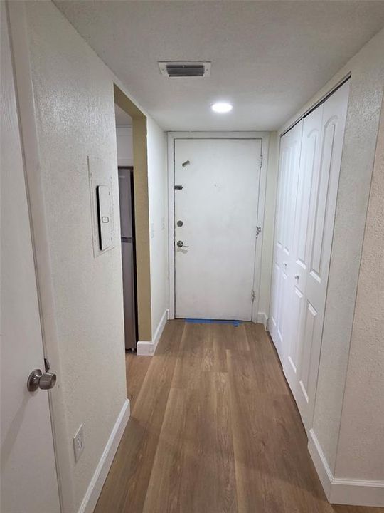 For Sale: $159,000 (2 beds, 2 baths, 1034 Square Feet)