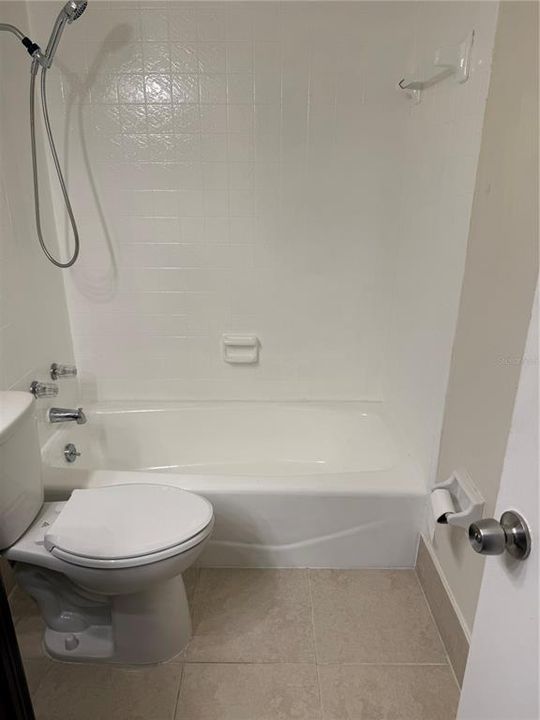 For Sale: $159,000 (2 beds, 2 baths, 1034 Square Feet)