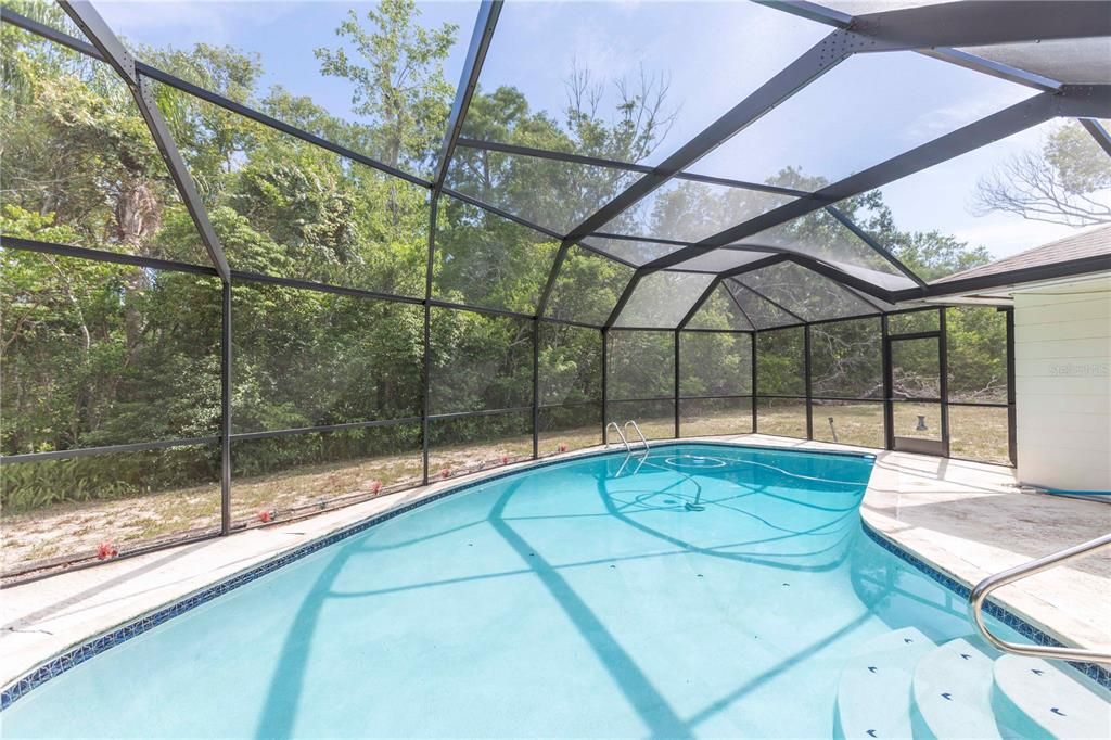 For Sale: $299,000 (3 beds, 2 baths, 1771 Square Feet)