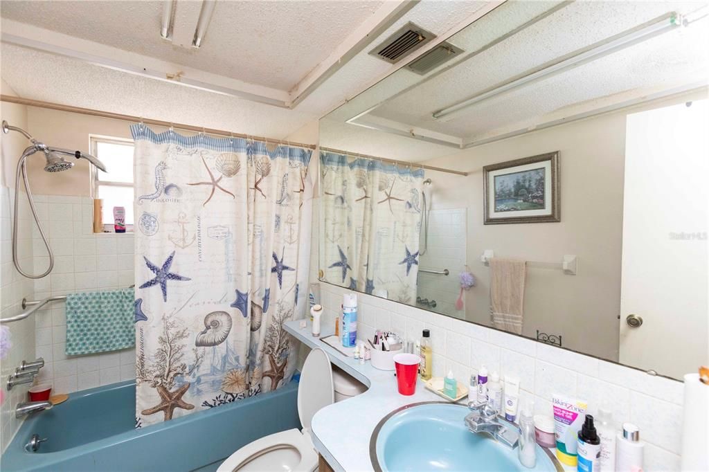 For Sale: $299,000 (3 beds, 2 baths, 1771 Square Feet)