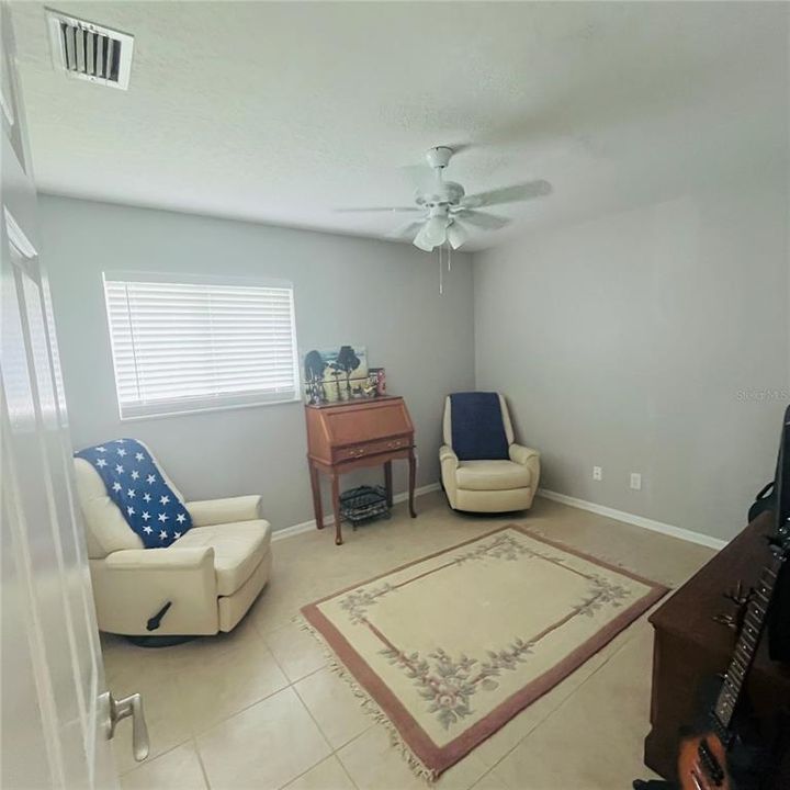 For Sale: $315,000 (3 beds, 2 baths, 1400 Square Feet)