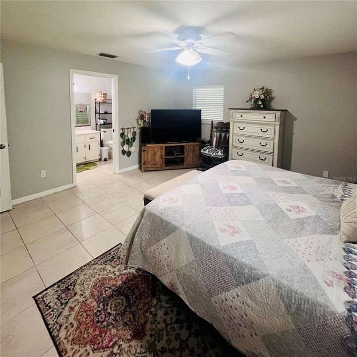 For Sale: $315,000 (3 beds, 2 baths, 1400 Square Feet)