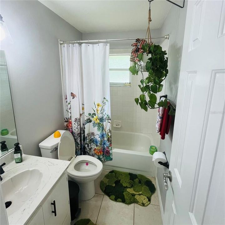 For Sale: $315,000 (3 beds, 2 baths, 1400 Square Feet)