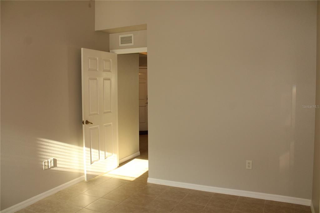В аренду: $2,295 (3 спален, 2 ванн, 1250 Квадратных фут)