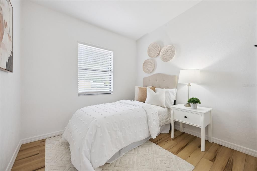 Activo con contrato: $325,000 (3 camas, 1 baños, 1324 Pies cuadrados)