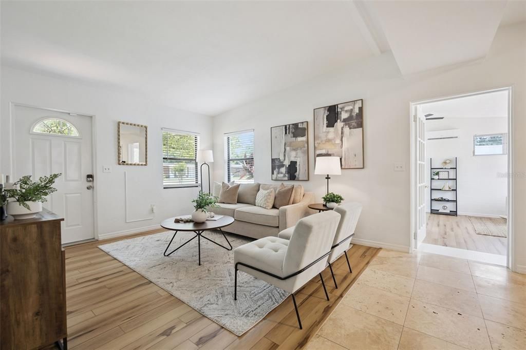 Activo con contrato: $325,000 (3 camas, 1 baños, 1324 Pies cuadrados)