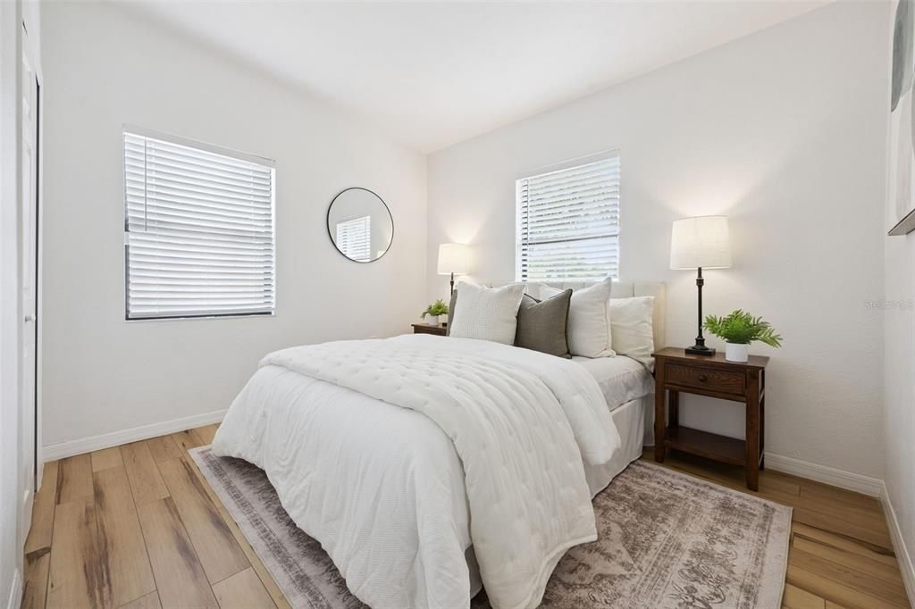 Activo con contrato: $325,000 (3 camas, 1 baños, 1324 Pies cuadrados)