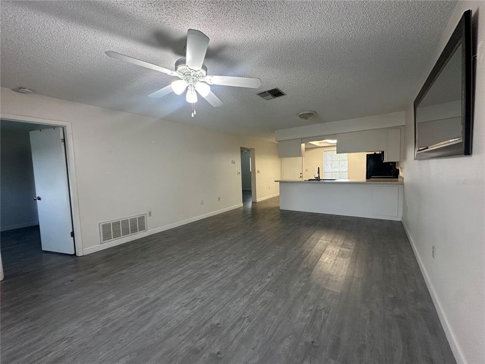 En Venta: $130,000 (2 camas, 2 baños, 1029 Pies cuadrados)