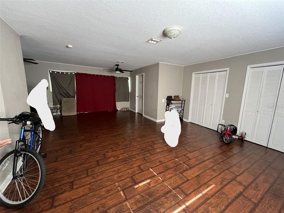 For Sale: $400,000 (0 beds, 0 baths, 3001 Square Feet)