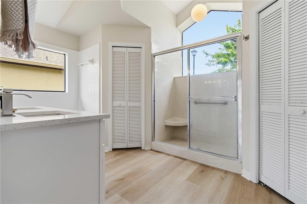 For Sale: $410,000 (3 beds, 2 baths, 1539 Square Feet)