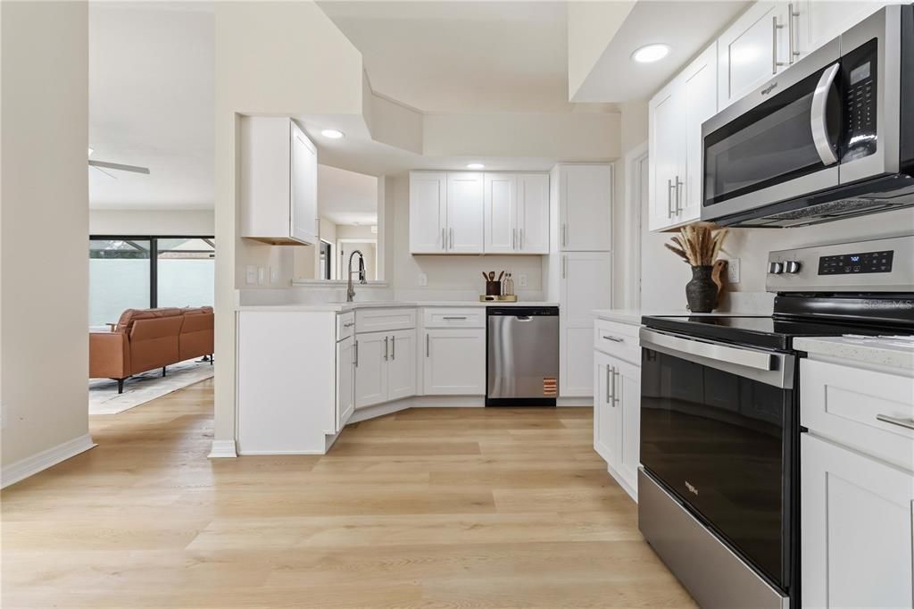 For Sale: $410,000 (3 beds, 2 baths, 1539 Square Feet)
