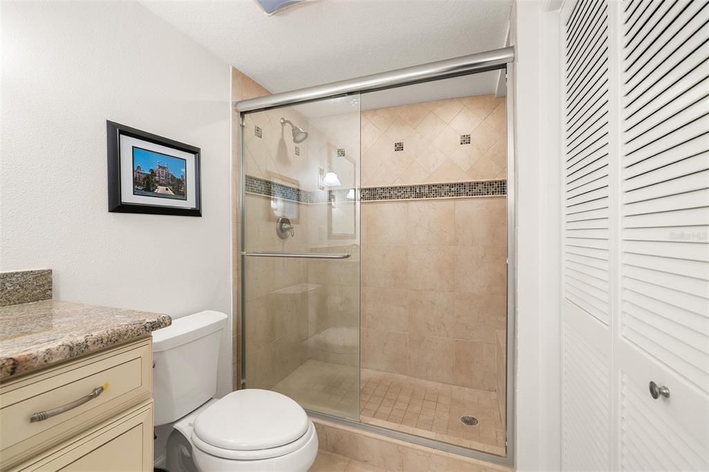 For Rent: $2,800 (2 beds, 2 baths, 1430 Square Feet)