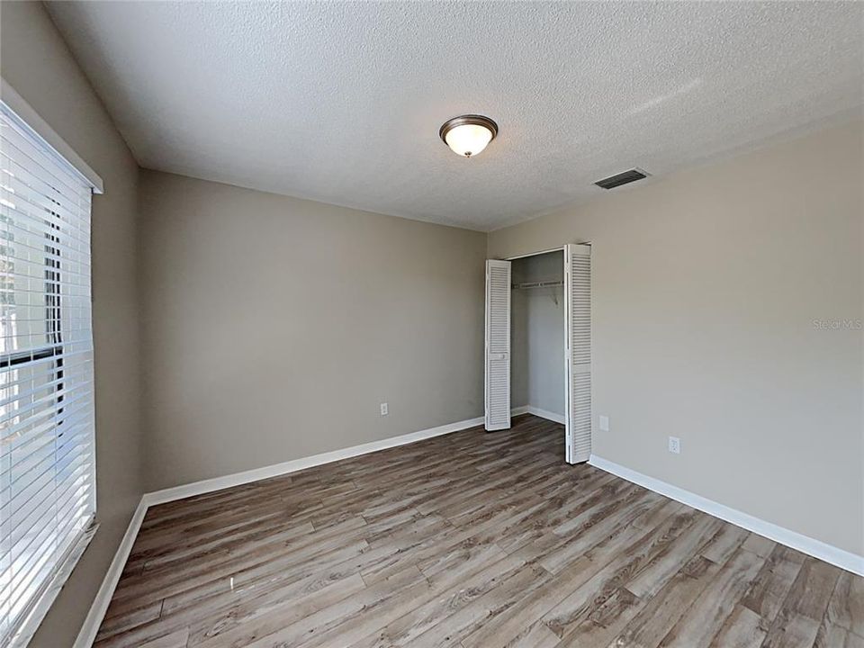 For Sale: $325,000 (4 beds, 2 baths, 1640 Square Feet)