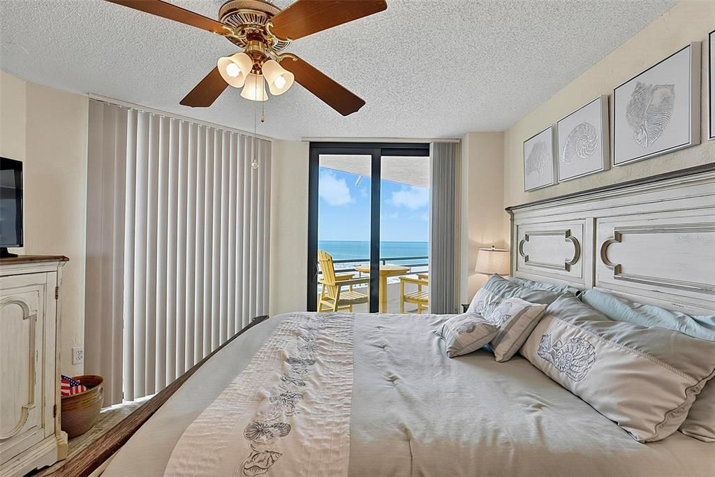 For Sale: $315,000 (2 beds, 2 baths, 1189 Square Feet)