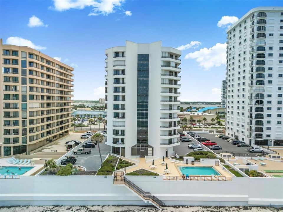 For Sale: $315,000 (2 beds, 2 baths, 1189 Square Feet)