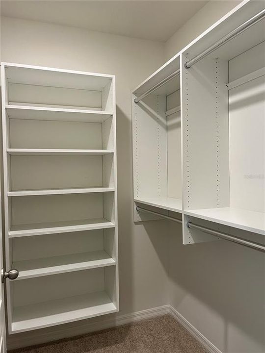 В аренду: $2,300 (3 спален, 2 ванн, 1706 Квадратных фут)
