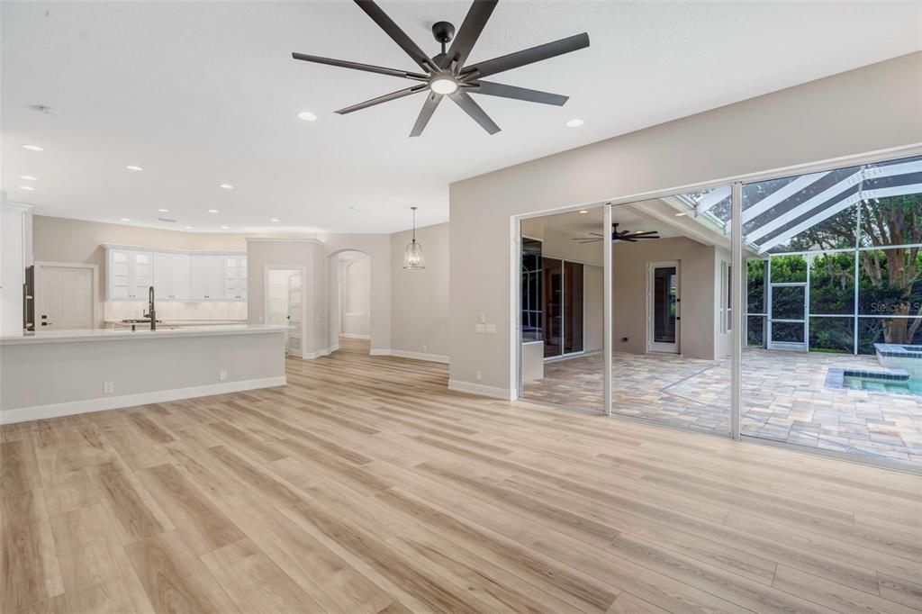 En Venta: $1,299,900 (5 camas, 3 baños, 3540 Pies cuadrados)