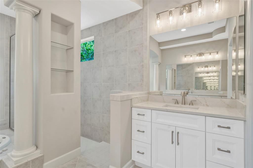 En Venta: $1,299,900 (5 camas, 3 baños, 3540 Pies cuadrados)