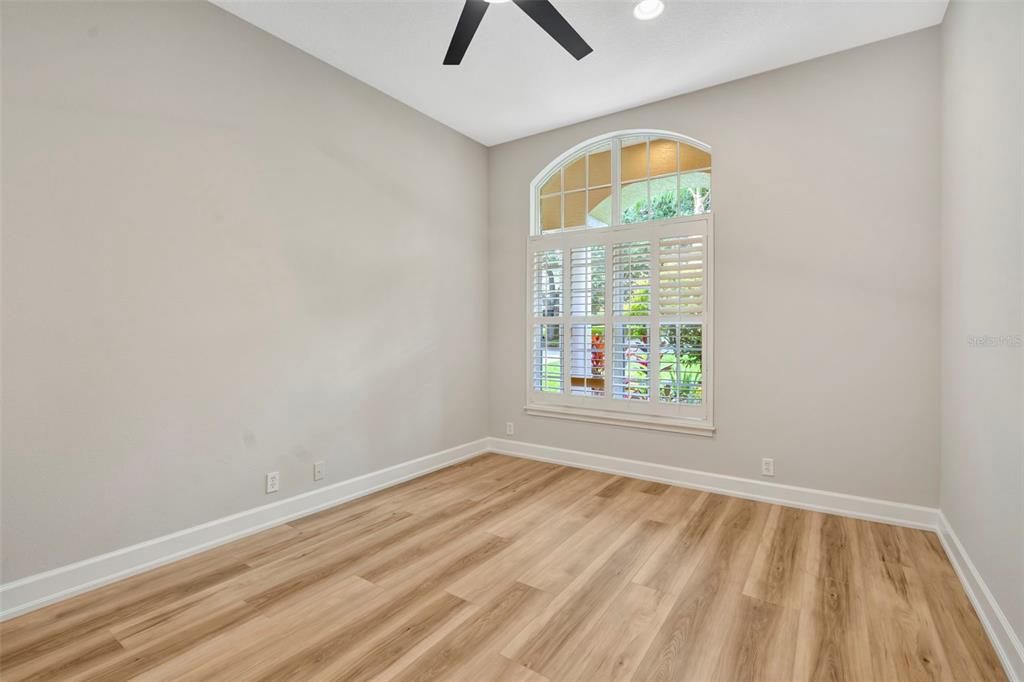En Venta: $1,299,900 (5 camas, 3 baños, 3540 Pies cuadrados)