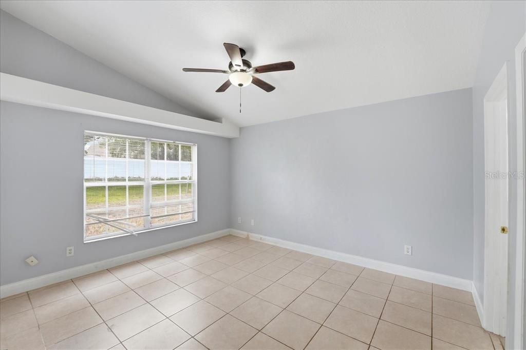 For Sale: $350,000 (3 beds, 2 baths, 1226 Square Feet)