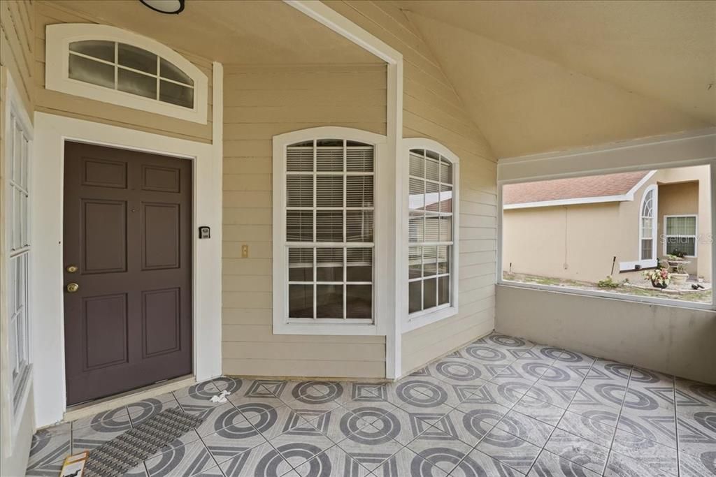 For Sale: $350,000 (3 beds, 2 baths, 1226 Square Feet)