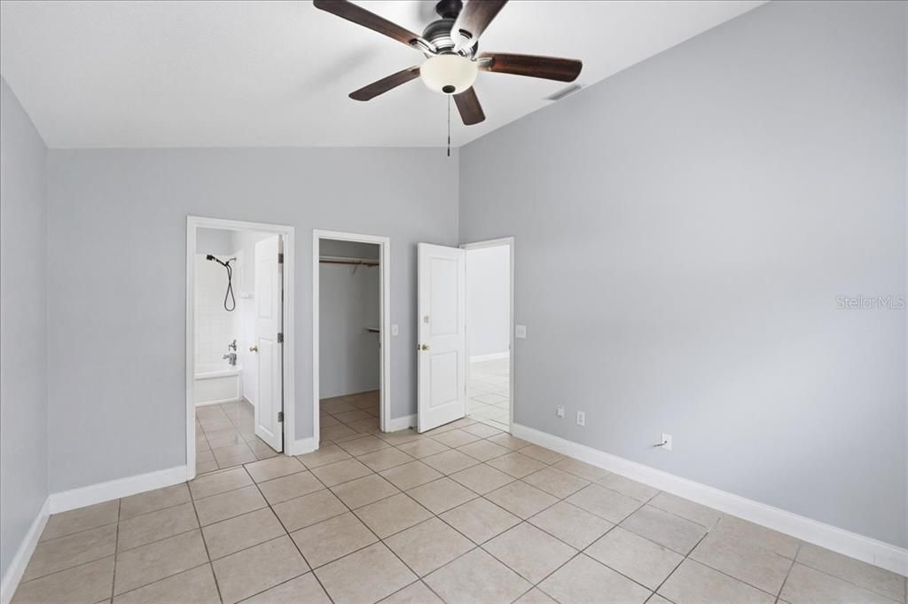 For Sale: $350,000 (3 beds, 2 baths, 1226 Square Feet)