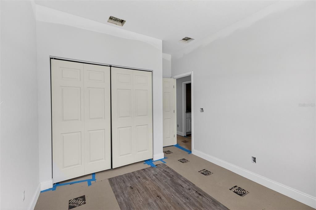 For Sale: $174,900 (4 beds, 2 baths, 1636 Square Feet)