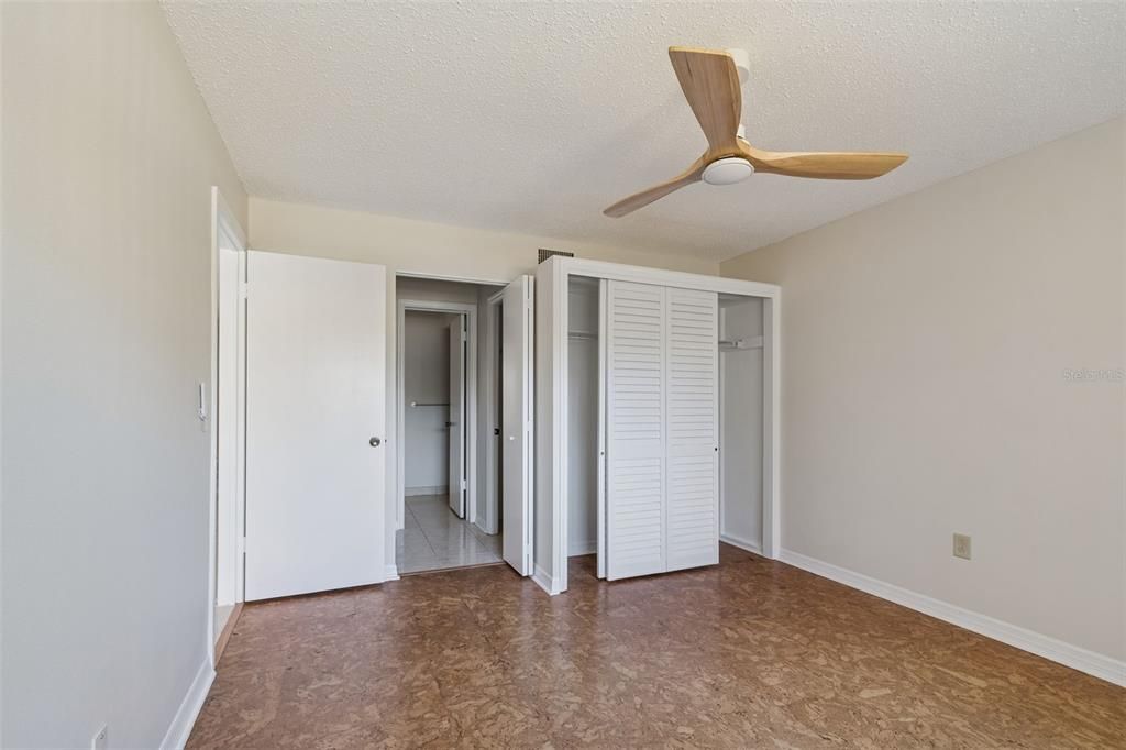 В аренду: $1,500 (2 спален, 1 ванн, 812 Квадратных фут)