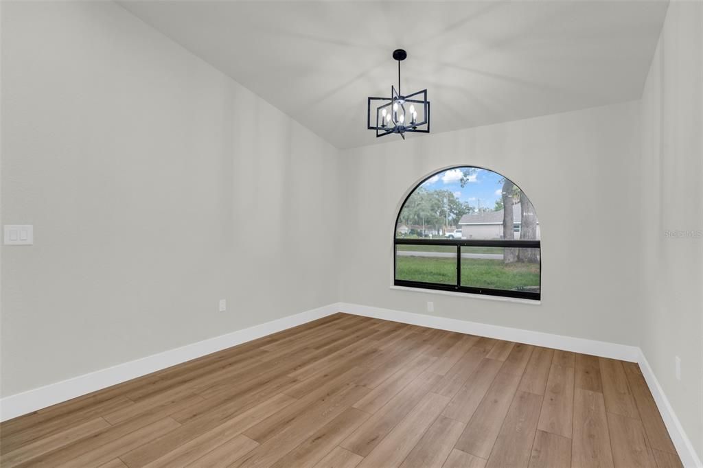 For Sale: $424,900 (3 beds, 3 baths, 1890 Square Feet)