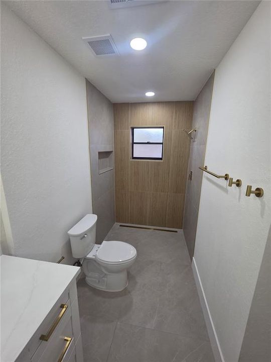 For Sale: $424,900 (3 beds, 3 baths, 1890 Square Feet)
