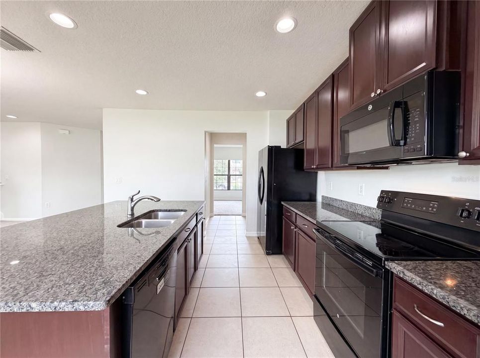 For Sale: $335,000 (3 beds, 2 baths, 2364 Square Feet)